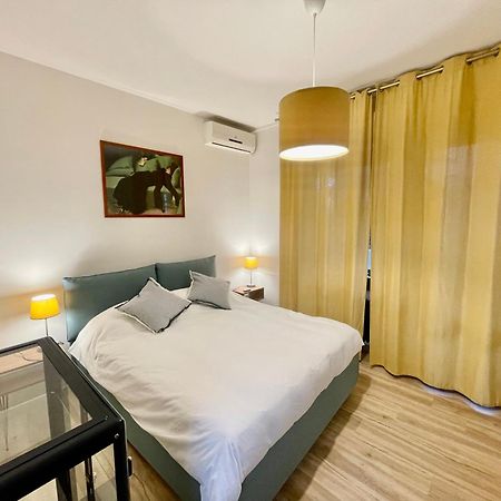 Appartamento La Casa Delle Camelie Roma Esterno foto