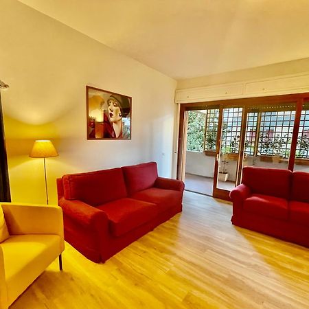 Appartamento La Casa Delle Camelie Roma Esterno foto