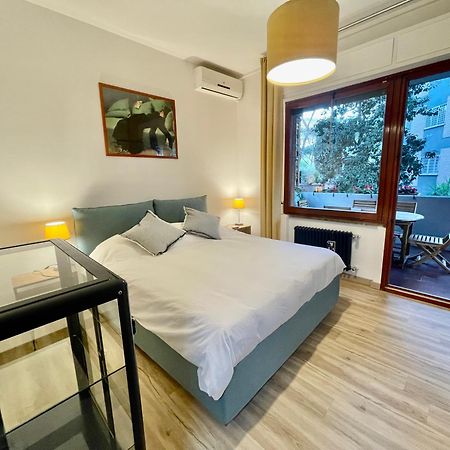 Appartamento La Casa Delle Camelie Roma Esterno foto